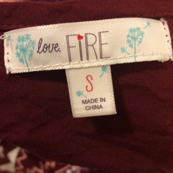 Aztec Print Top - Picture 3 of 3